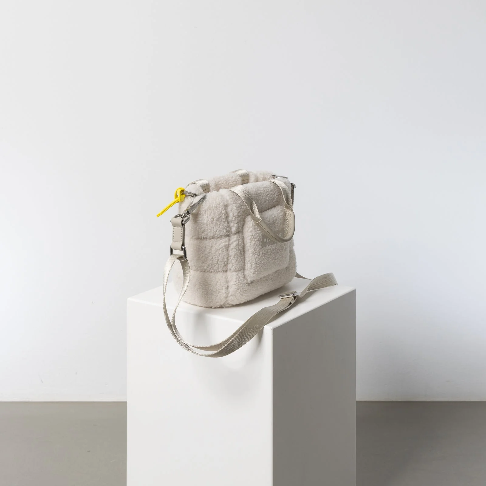 Teddy Tote Bag mini + strap basic woven slim - sand - Image 3