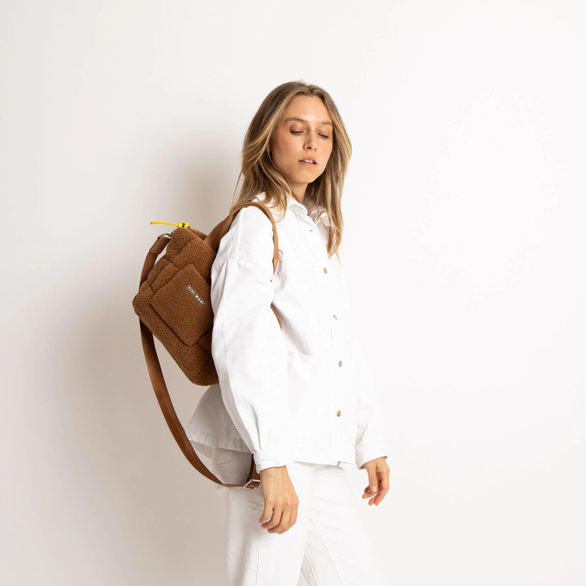 Teddy Tote Bag small + strap basic woven slim - caramel - Image 5