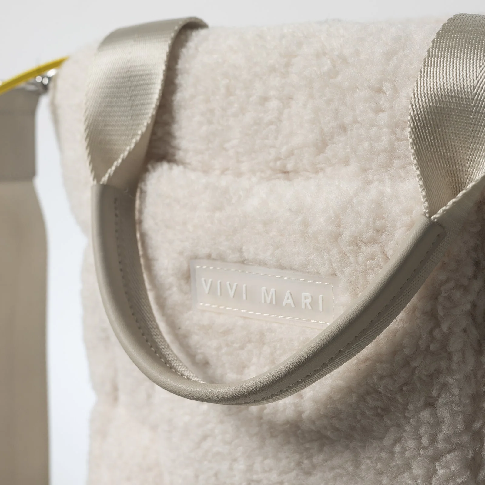 Teddy Tote Bag small + strap basic woven slim - sand - Image 7