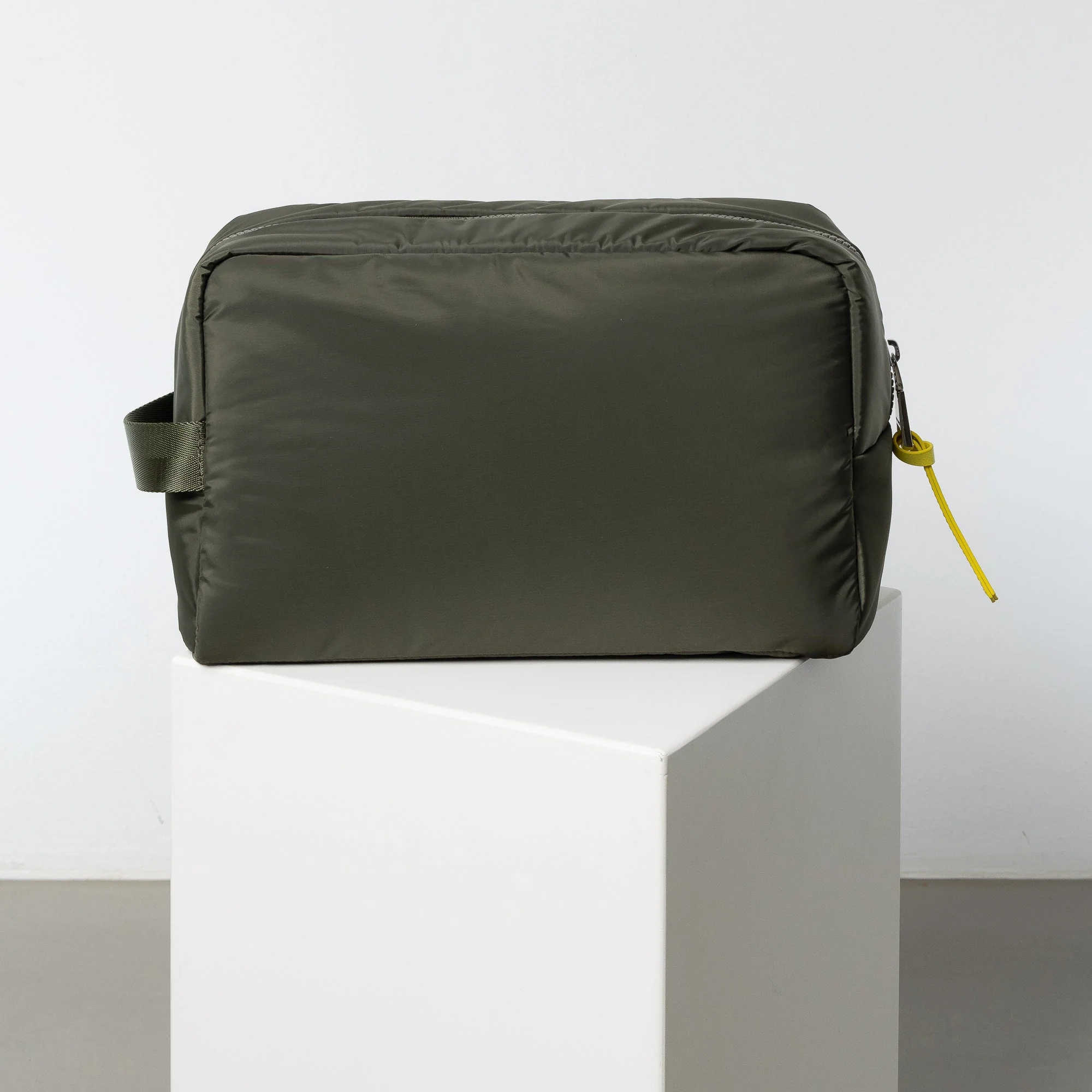 Toiletry Bag large - olive - Image 3