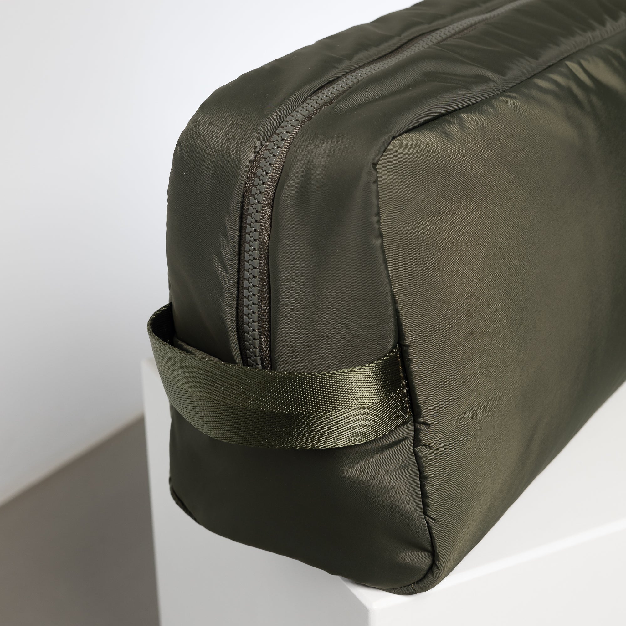 Toiletry Bag large - olive - Image 4