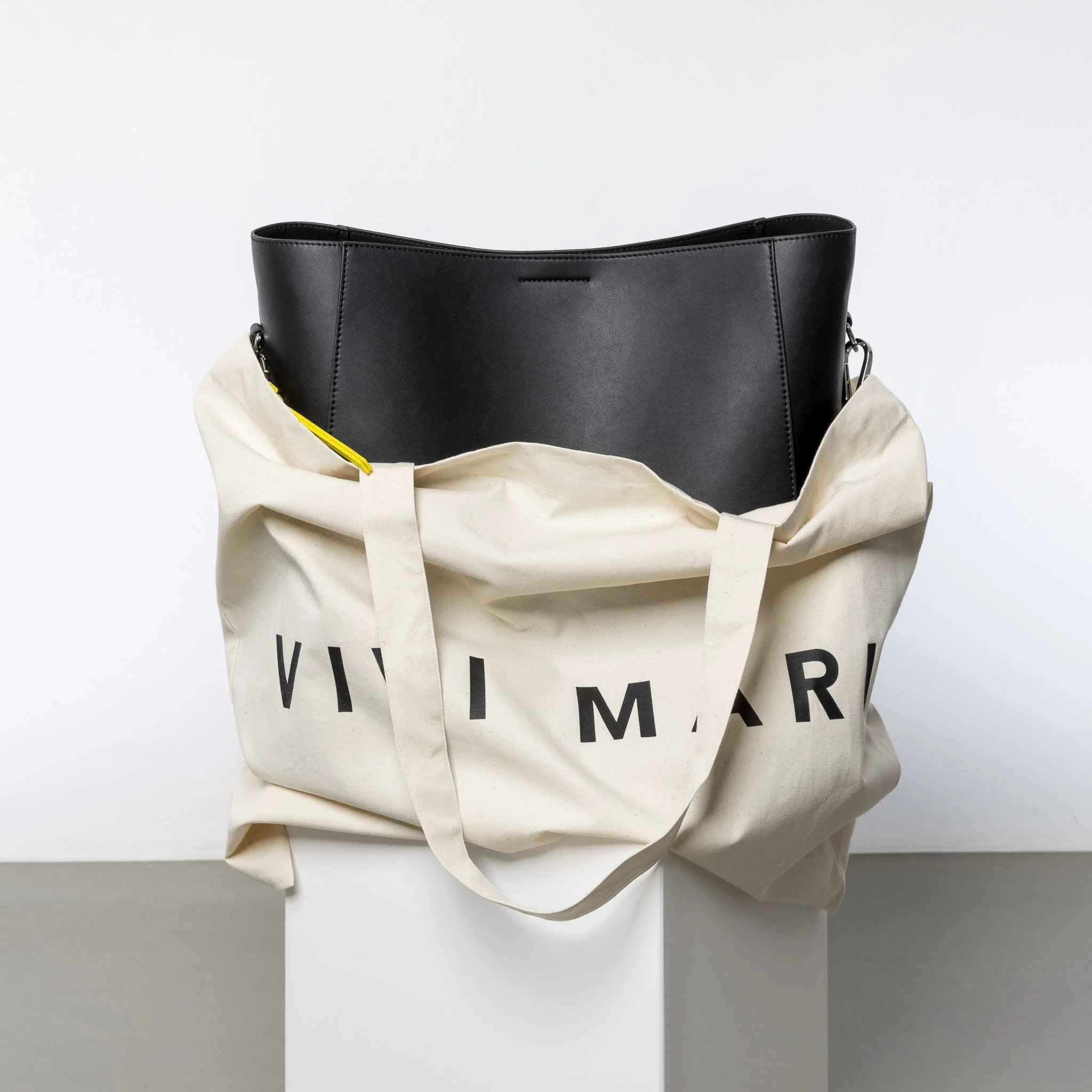 tote bag + strap basic classic - black - Image 10