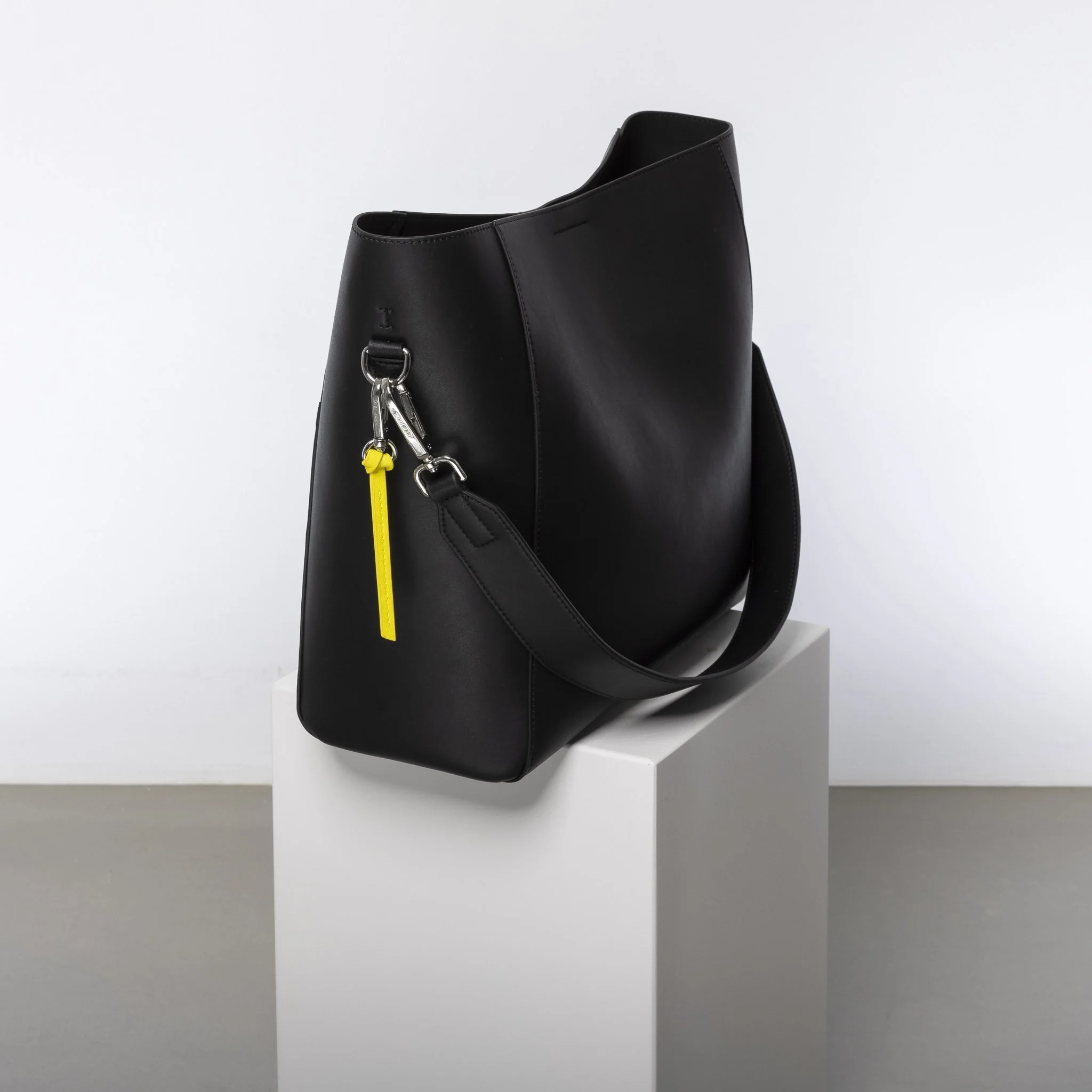 tote bag + strap basic classic - black - Image 20