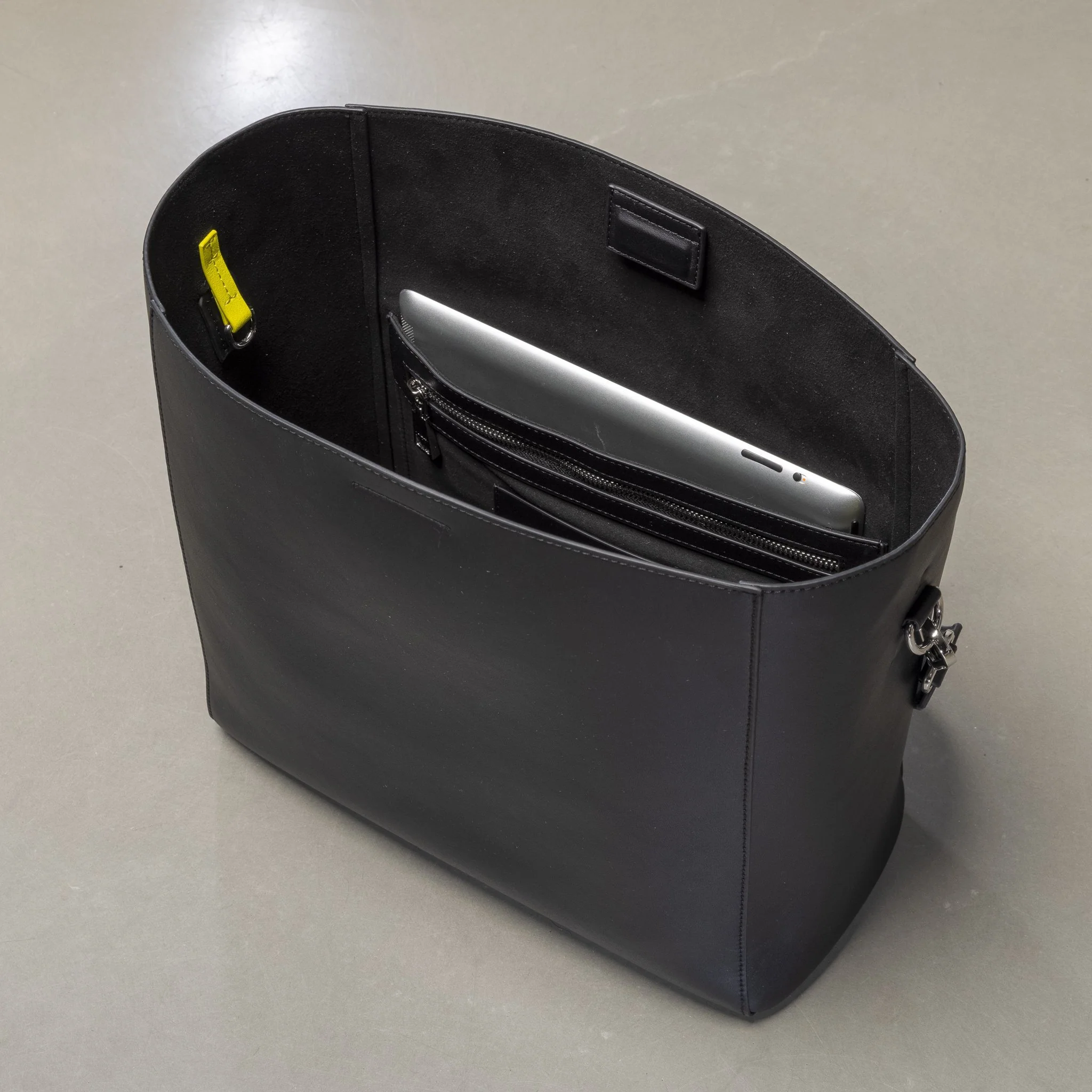 tote bag + strap basic classic - black - Image 23