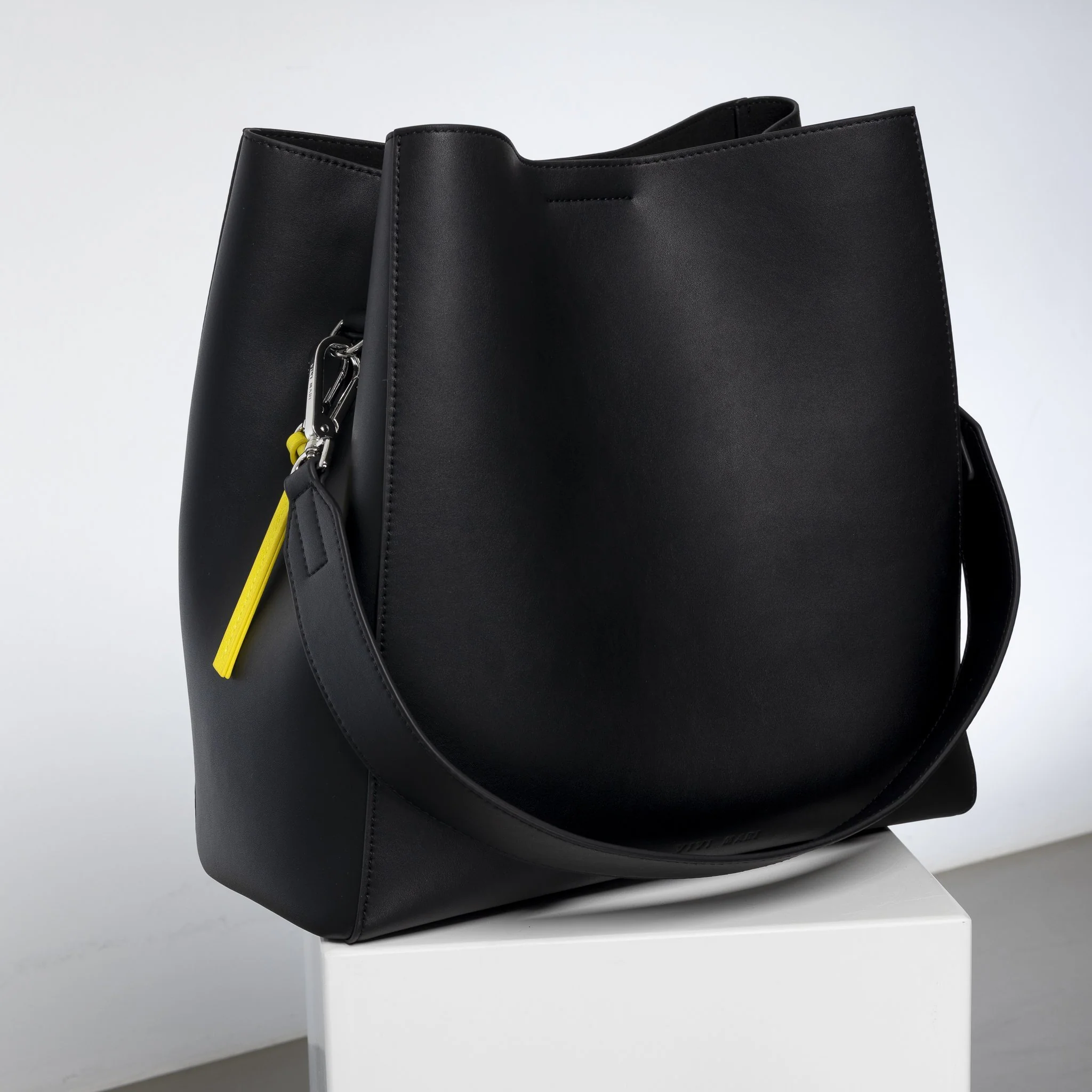 tote bag + strap basic classic - black - Image 6