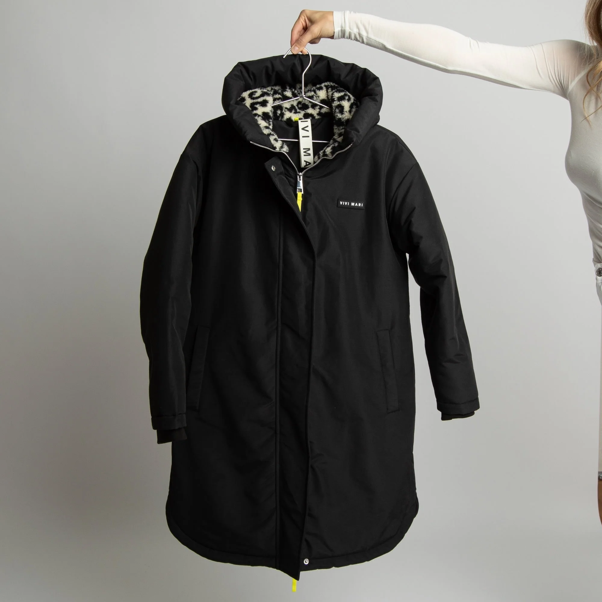 Winter Parka black/leo black-sand - Image 11